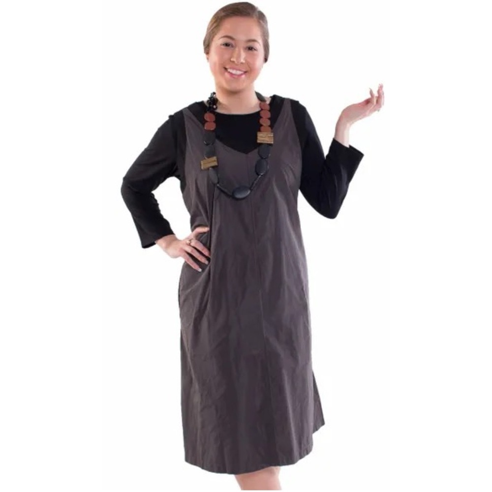 Sun Kim Sleevless Memory Fabric Dress in Navy Large